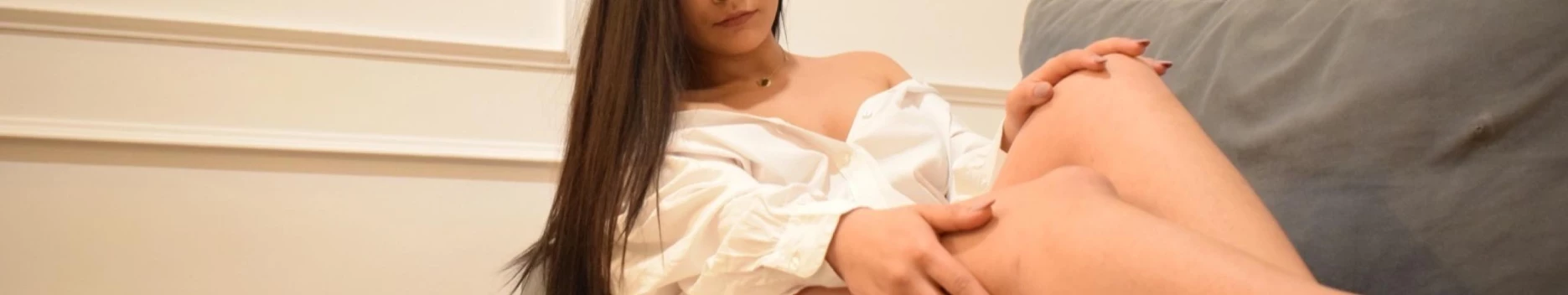 Background Manole Vanessa Background Manole Vanessa