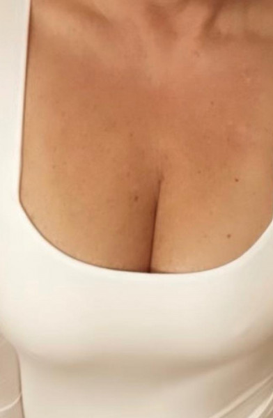 MrsFunWife -  Hotwife