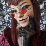 Bee's Cosplay Bee's Cosplay