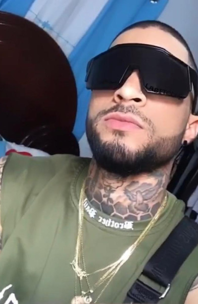 Yandel Santos el capitán 🚢⚓