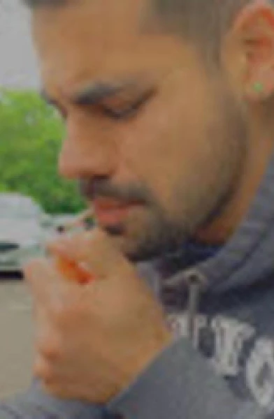 Smthis J