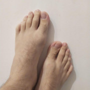 Male Feet Pack