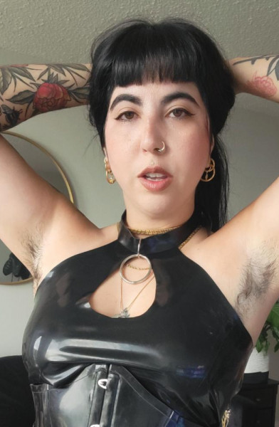 Jade Lussuria - Hairy Bratty Goddess