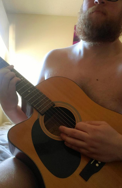 NakedGuitarMan