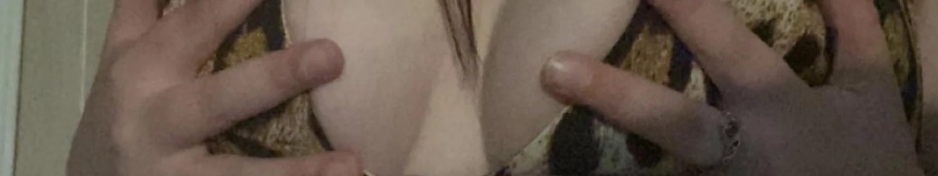 Background Tigbitties Background Tigbitties