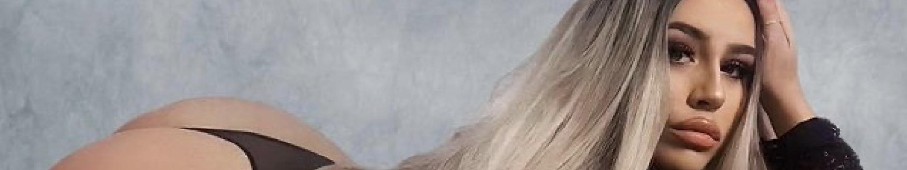 Background selinassecrets Background selinassecrets