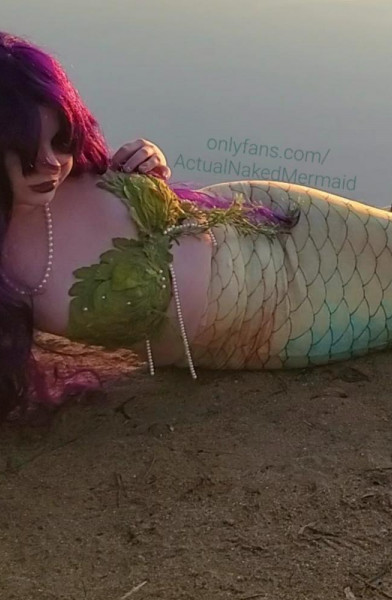 ActualNakedMermaid