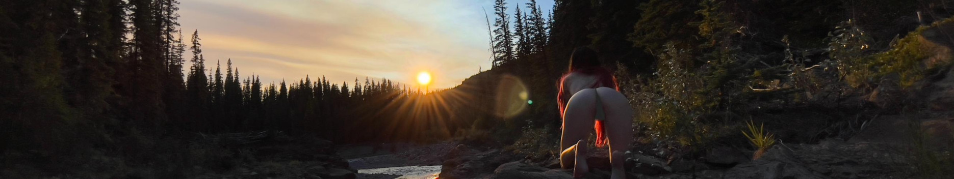 Background Ruby Red Canadiana