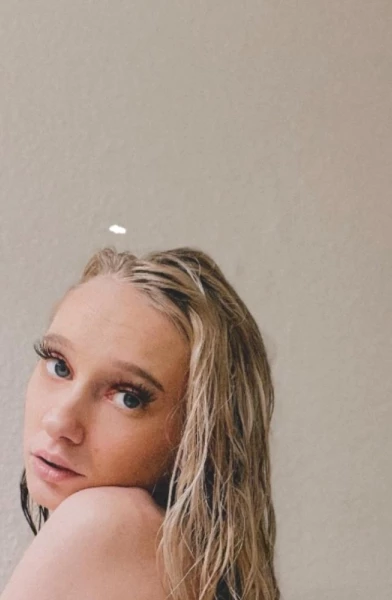 Lexi🐝