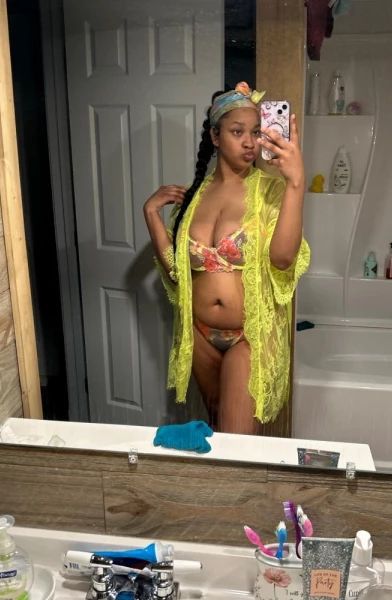 Ms.PrettyPussy
