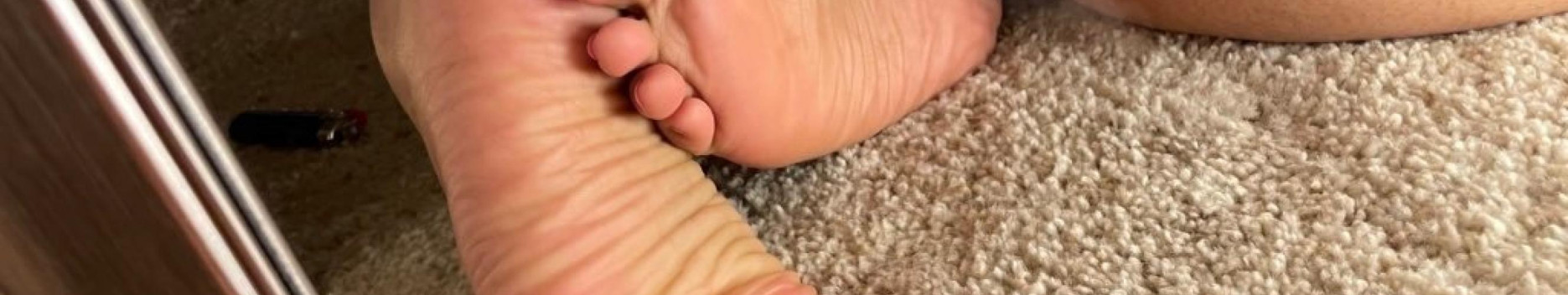 Background Reign's Foot Therapy