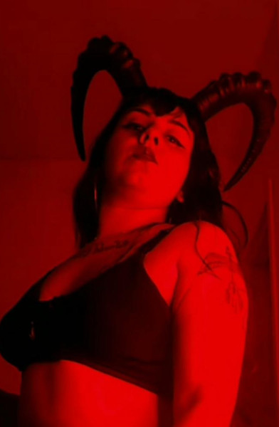 Scarlet Demoness