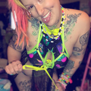 roxii riott 🍭(Free)