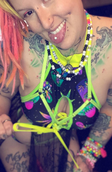 roxii riott 🍭(Free)