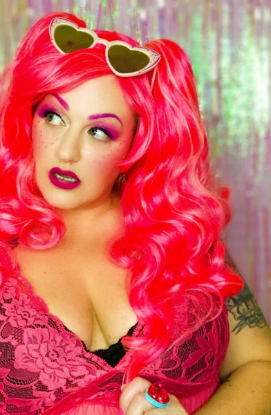 Roxy Tart | Costumed, Chubby, Alt Girl