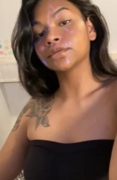 Naomi 🍒