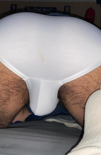 COLLEGE JOCK (FARTS, SAGS, AND FEET)