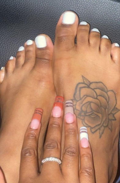 Ms.White Toes