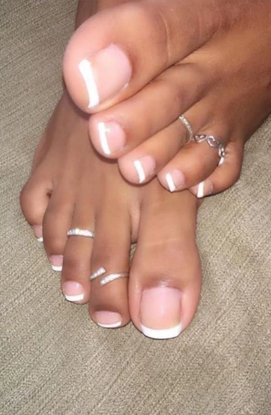 PreeteeToes52