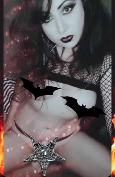 Gothicc Megathot