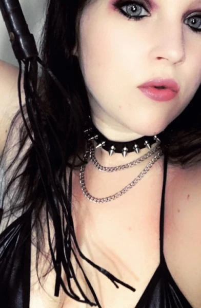 Horrorqueen23pt2