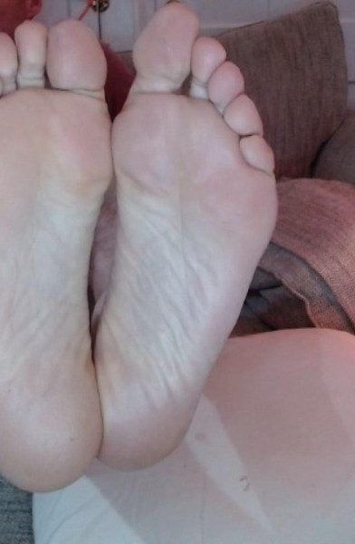 Nakedfeet