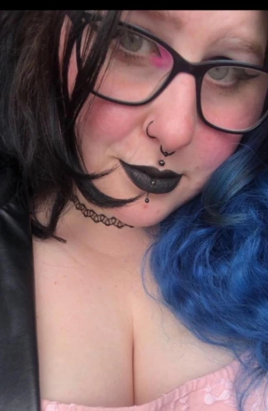 Goddess Amber 🖤