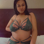 Video call available 📱 Miss Shine✨ Video call available 📱 Miss Shine✨