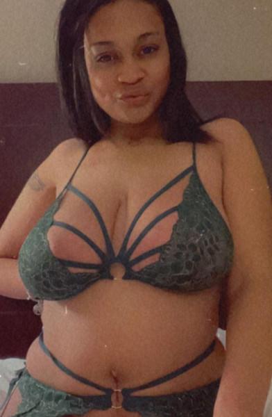 Video call available 📱 Miss Shine✨