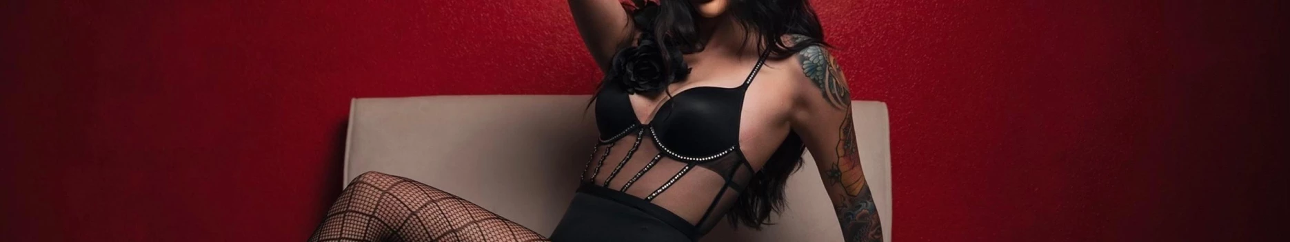 Background Megan Cocks 🦊 Background Megan Cocks 🦊
