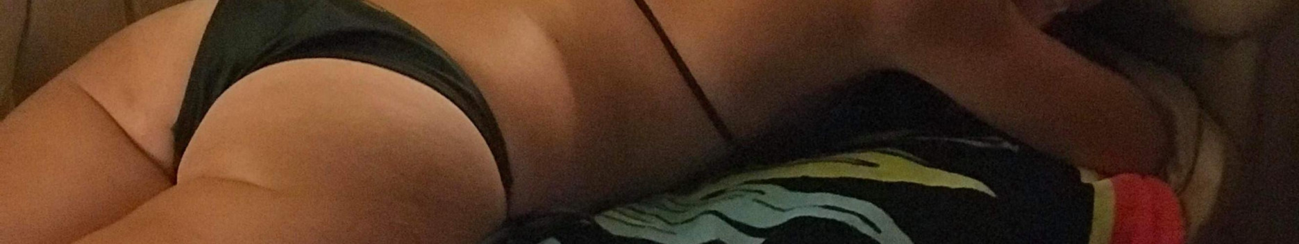 Background HotWife77