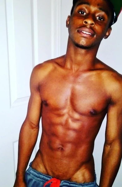 StrokingThickDick💦