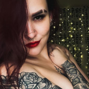 Kinky Tattooed Redhead ⛓️ 💋