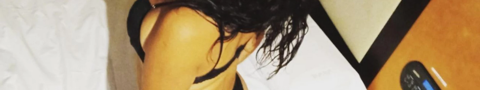 Background I am your hot brunette π₯ Background I am your hot brunette π₯