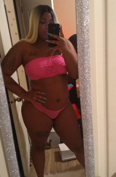 Ebonyhotwife