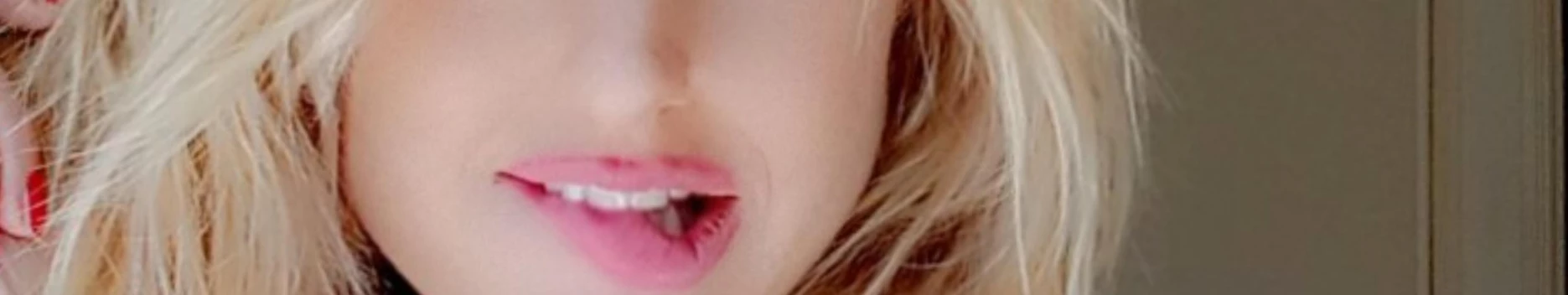 Background Australia's Sexy Sweetheart 🫦 Background Australia's Sexy Sweetheart 🫦