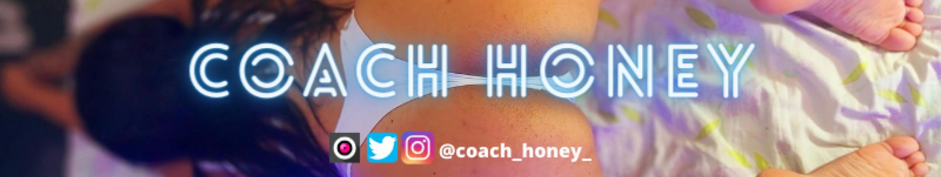 Background Coach Honey