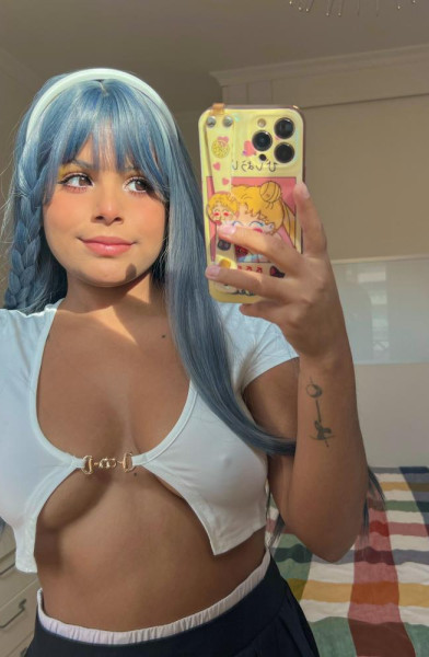 😈PETITE 😋 VIDEOCALL AVALIABLE