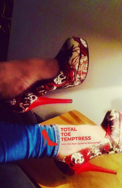 Total Toe Temptress