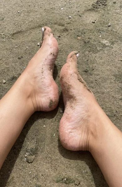 BarefootBabe