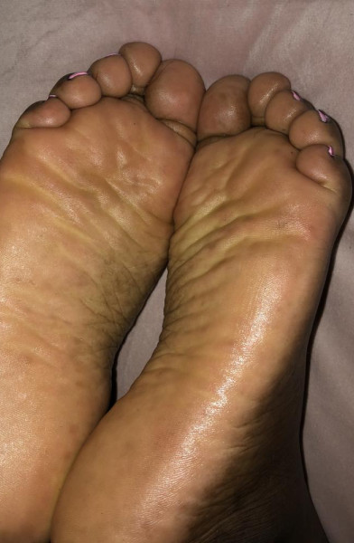 Chocolate Feet fetish