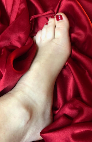 Elegantfrenchfeet