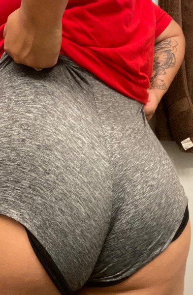 PrettyLatinaaa26