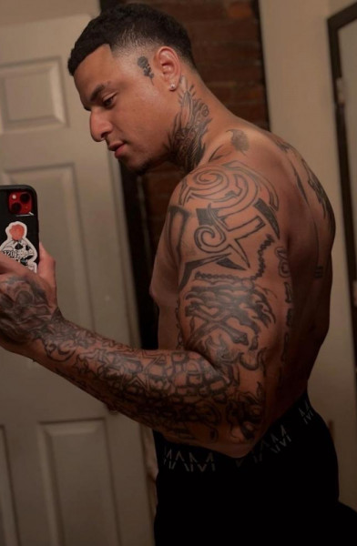 tattedlightskin29