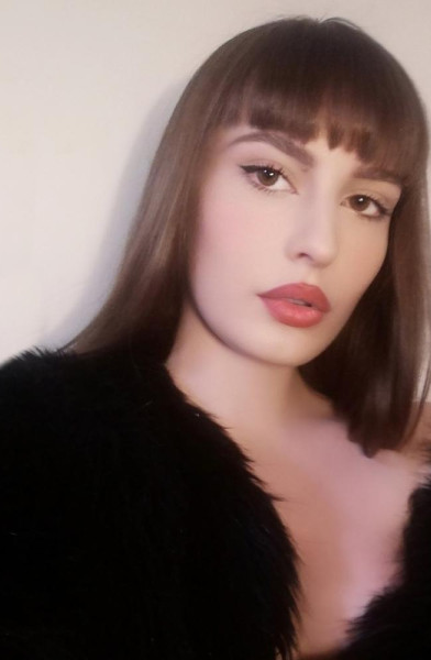 French Fantasy Babe