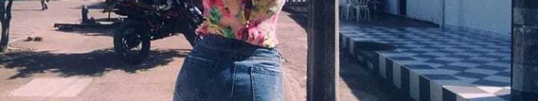 Background Angelica Guerrero Background Angelica Guerrero