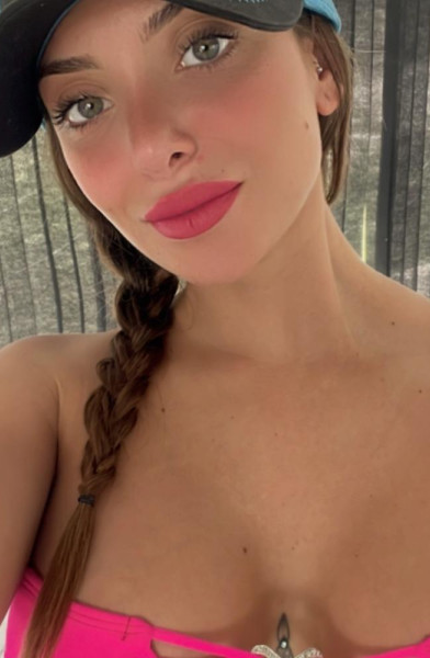 Anita😈